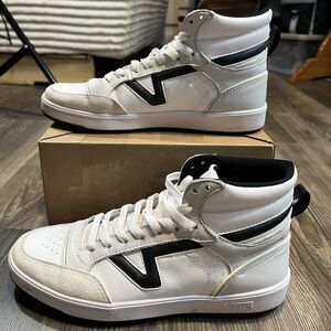 Vans Lowland High Top Sneakers Shoes Mens 7 Classic Streetwear Minimalist Skate